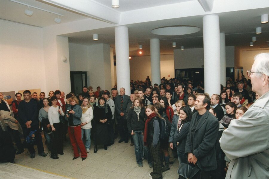DU1160-7-foto-vernisaz-022.jpeg